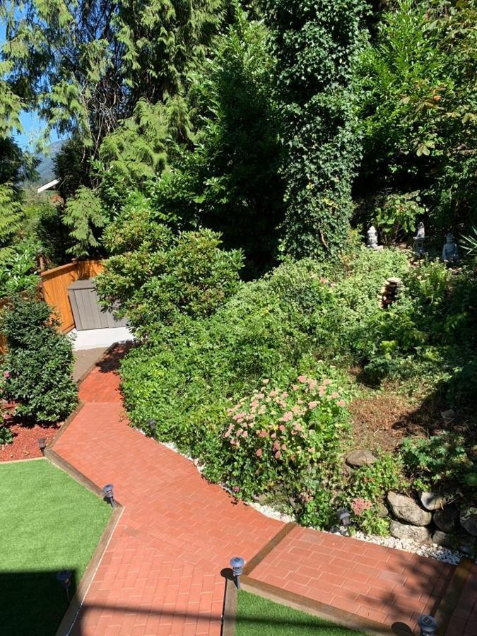 Beautiful Modern Suite North Vancouver Exteriör bild